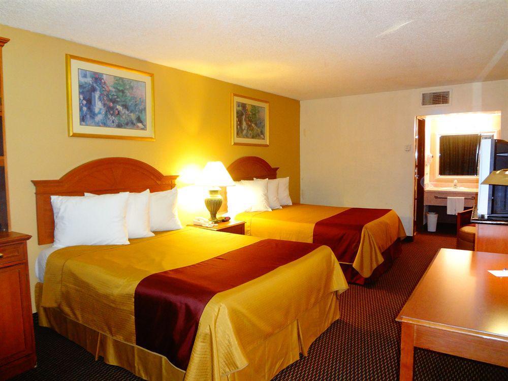 Quality Inn Shawnee I-40 Zewnętrze zdjęcie