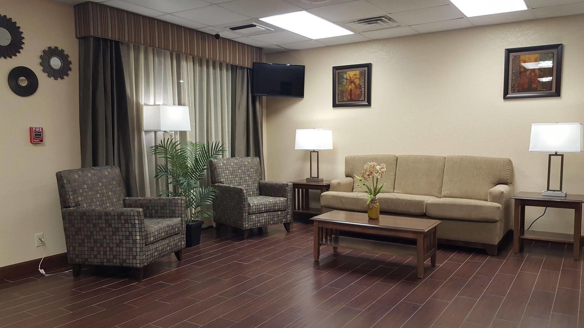 Quality Inn Shawnee I-40 Zewnętrze zdjęcie